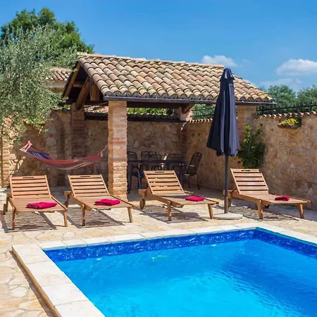 - Porec 1 * Nova Vas (Porec)