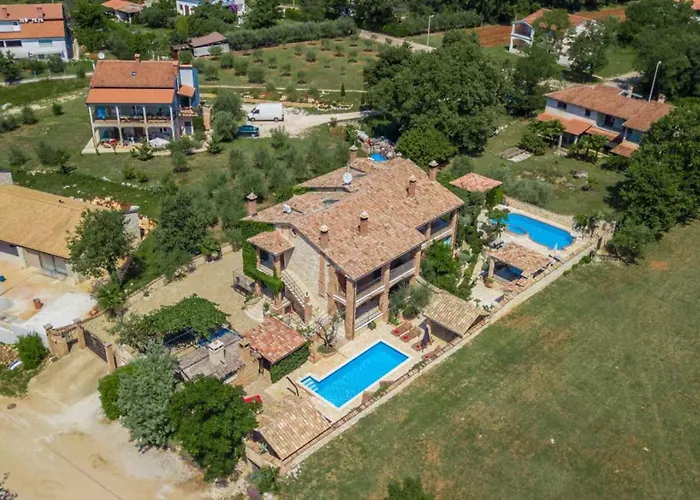 - Porec 1 * Nova Vas (Porec)